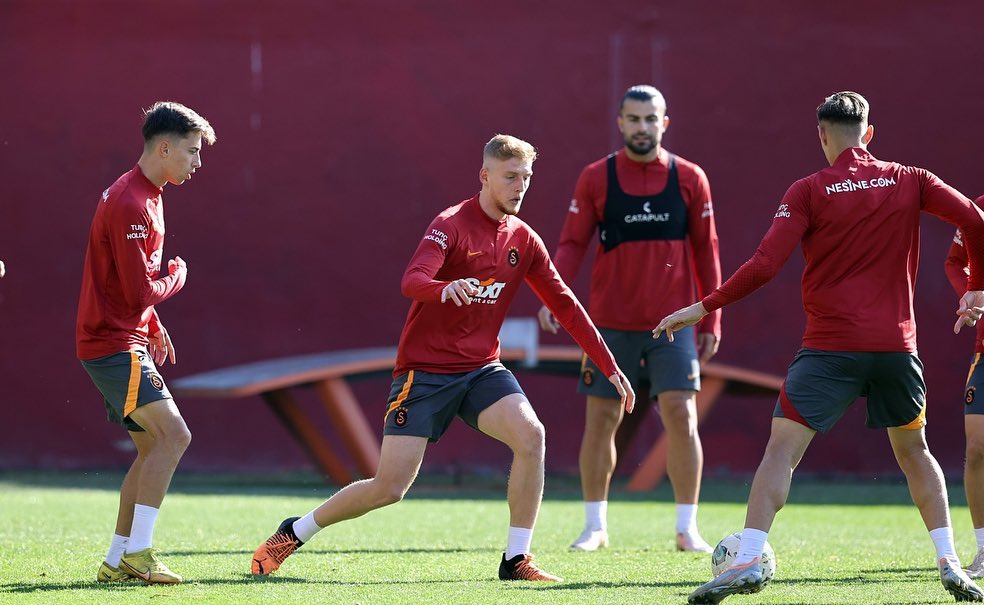 Galatasaray  Başakşehir Maçında