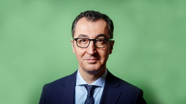 Cem özdemir 