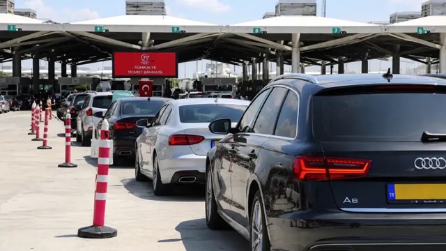 Zafer Sırakaya'dan Gurbetçilere uyarı geldi