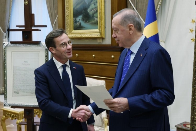 Cumhurbaşkanı Erdoğan ve İsveç Başbakanı arasında anlamlı hediye